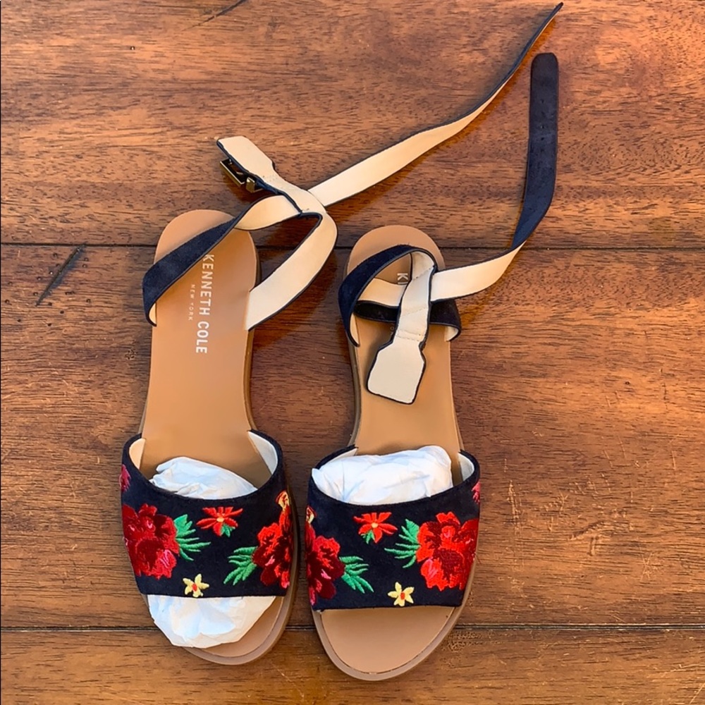 Kenneth Cole Jensen Women’s sandals size 6M